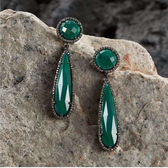NEW Natural Green Onyx Teardrop Earrings - Picture 1 of 8
